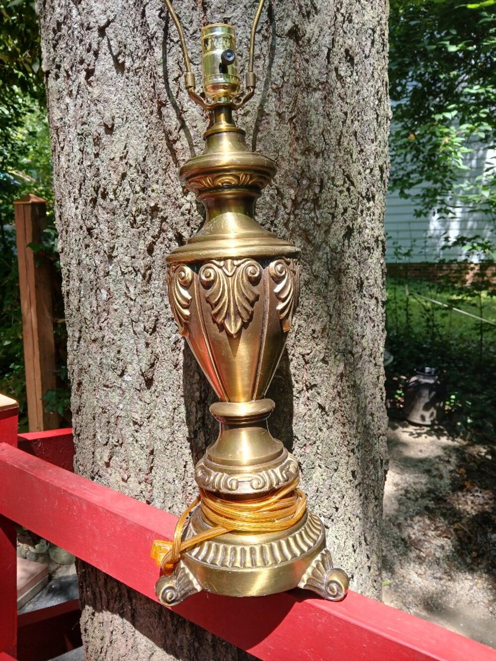 Vtg Stiffel Bronze Urn Shaped Table Lamp